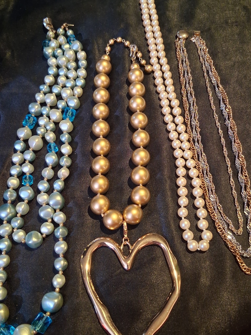 Unbranded Gold Pearl Heart Pendant Necklace - Golden Pearl Statement